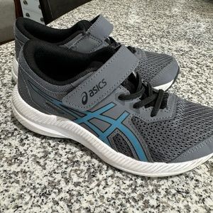 ASICS Contend 6 Boys Size 3